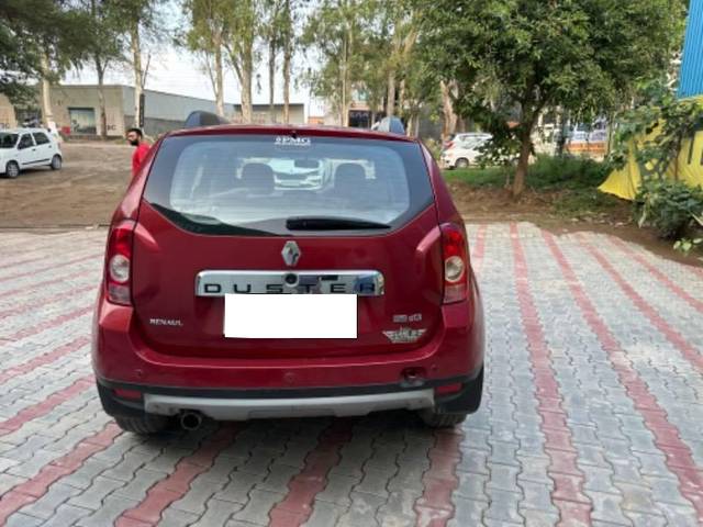 https://images10.gaadi.com/usedcar_image/4064301/original/processed_1027851a-e542-4ebb-b502-43f97c95a91d.jpg?imwidth=6401