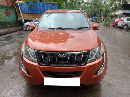 Mahindra XUV500 W10 2WD