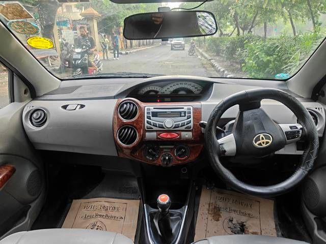 https://images10.gaadi.com/usedcar_image/4064359/original/6de84b2038b52155eb92fd49be6604f5.jpg?imwidth=6401