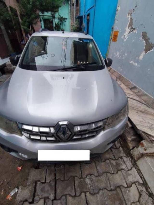 https://images10.gaadi.com/usedcar_image/4064585/original/processed_08a656c0-8399-40ff-8629-4160a129c005.jpg?imwidth=6400