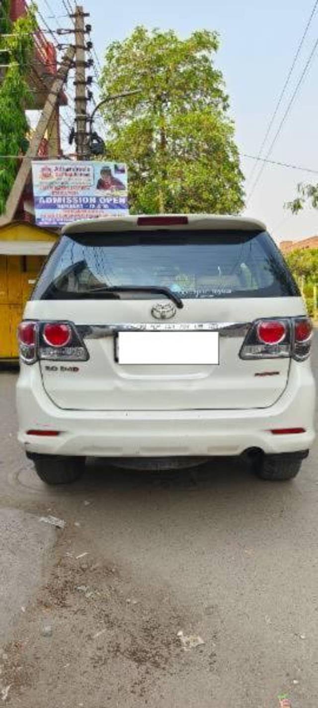 https://images10.gaadi.com/usedcar_image/4064838/original/processed_496b4b0b-ee90-4739-975a-883bfd36c2bc.jpg?imwidth=6401