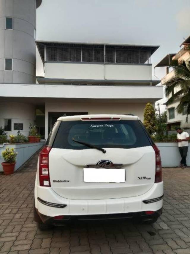 https://images10.gaadi.com/usedcar_image/4064879/original/processed_89b29d95-d86e-4fcb-83c9-5b02b3f90f75.jpg?imwidth=6402