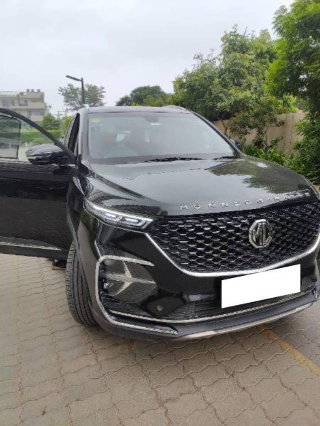 https://images10.gaadi.com/usedcar_image/4064889/original/processed_7525f80e-49e8-483b-aa26-11e77b3b6401.jpg?imwidth=6400