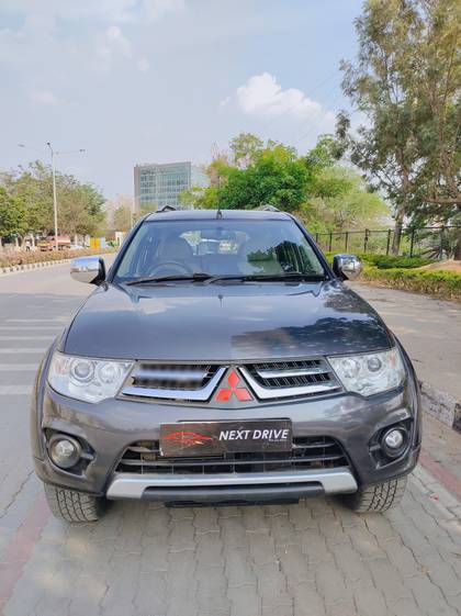 Mitsubishi Pajero Sport 4X2 AT