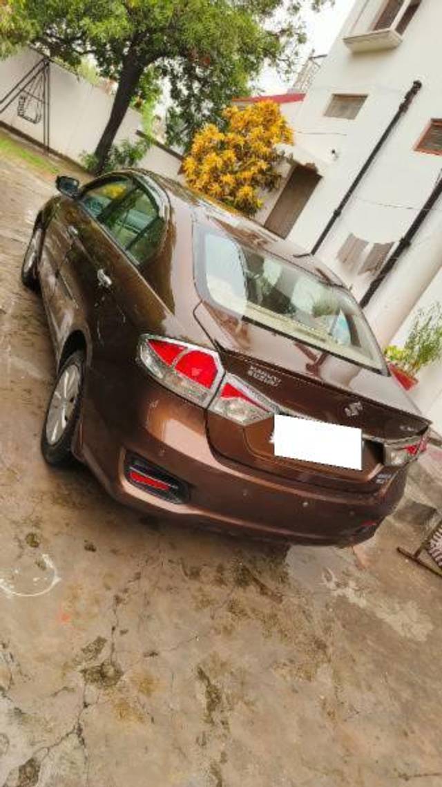 https://images10.gaadi.com/usedcar_image/4065175/original/processed_3098a475-bf31-4d2c-9029-259b0e0fa20f.jpg?imwidth=6401