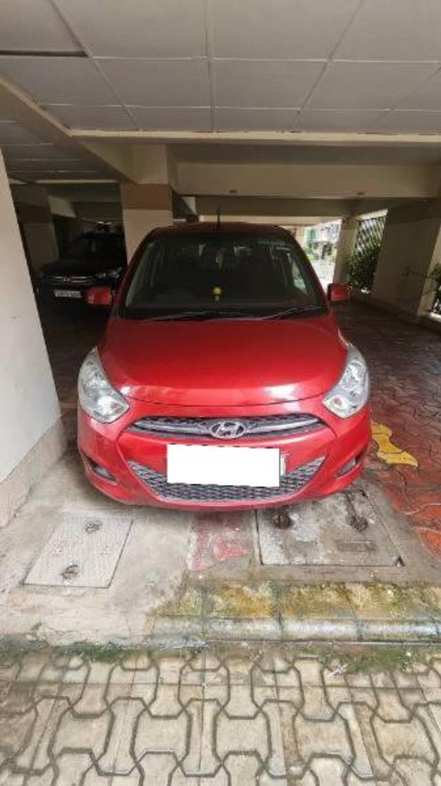 https://images10.gaadi.com/usedcar_image/4065179/original/processed_bd829305-7e0b-4dbc-acae-2f77ebec1f50.jpg?imwidth=6400