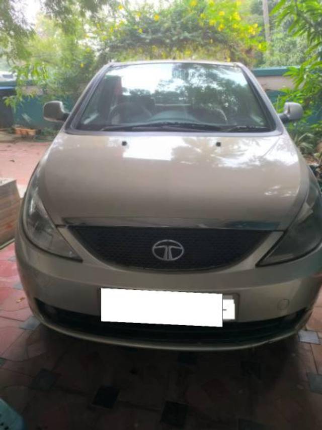 https://images10.gaadi.com/usedcar_image/4065240/original/processed_bc300a70-ea89-424a-97d2-cd8585dcf650.jpeg?imwidth=6402