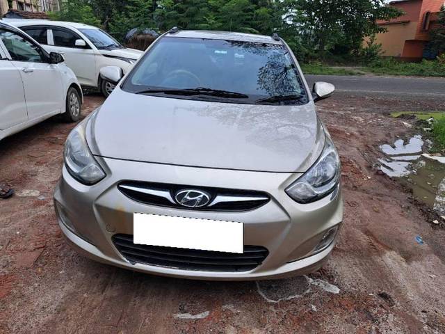 https://images10.gaadi.com/usedcar_image/4065438/original/processed_21d37cf5-8d24-4c42-90c4-8a32613b9767.jpg?imwidth=6401