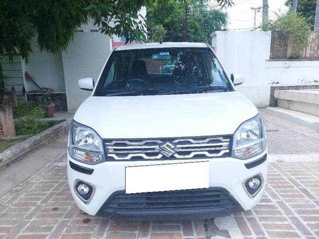 https://images10.gaadi.com/usedcar_image/4065473/original/processed_7c19d6f8-652f-4b90-a6cc-5e7ea0e74b5e.jpg?imwidth=6400