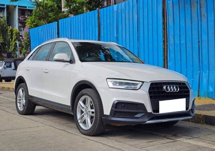 Audi Q3 30 TFSI Premium FWD