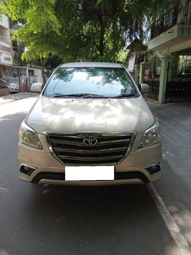 https://images10.gaadi.com/usedcar_image/4065795/original/processed_75a9a6a99a611b093cad43640f253247.jpg?imwidth=6402