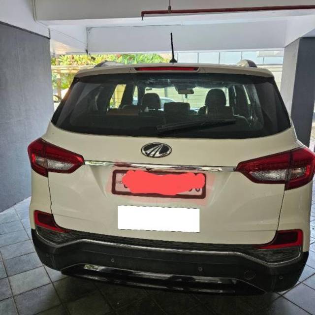 https://images10.gaadi.com/usedcar_image/4065902/original/processed_e6a08968-b844-4d40-b6cd-636d096154b8.jpg?imwidth=6401