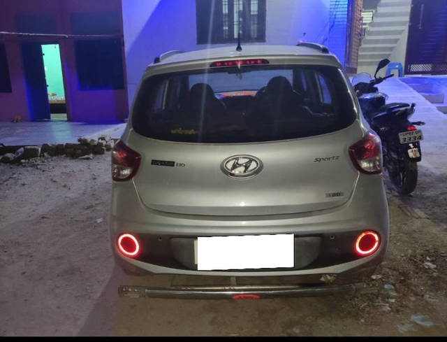 https://images10.gaadi.com/usedcar_image/4065945/original/processed_bb81f274-96c5-406f-a272-265d2f2cf48d.png?imwidth=6401