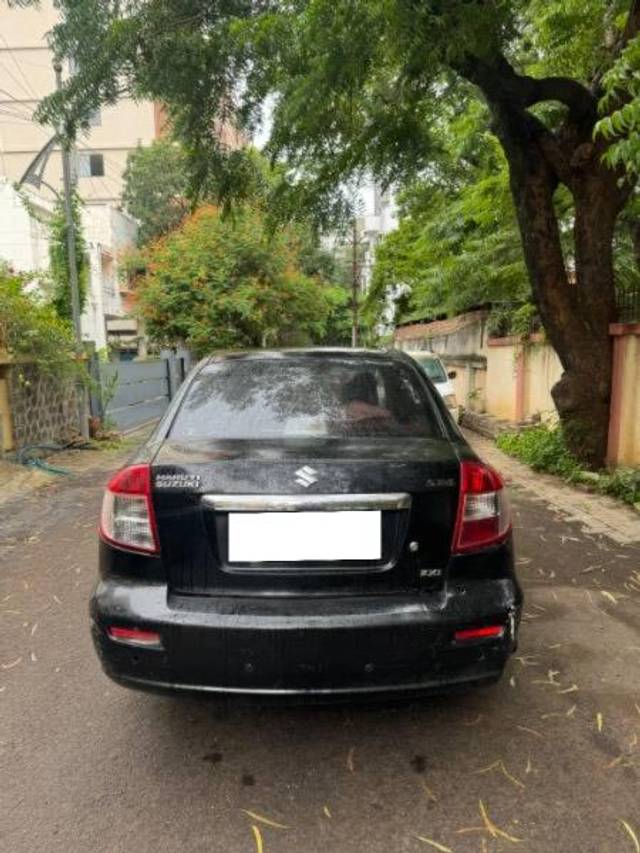 https://images10.gaadi.com/usedcar_image/4066280/original/processed_408b8476-f45f-4163-af54-ca2812965e8f.jpeg?imwidth=6401