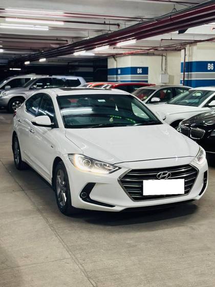 Hyundai Elantra 2.0 SX Option AT