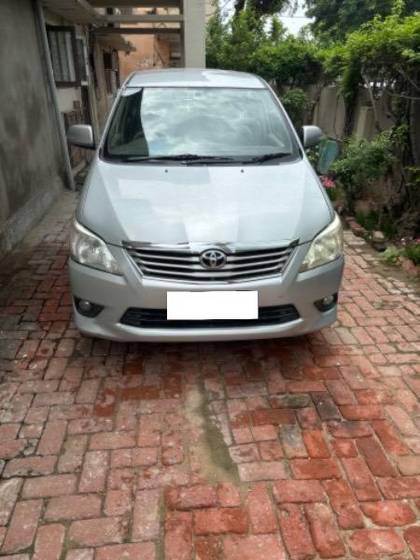 Toyota Innova 2.5 VX (Diesel) 8 Seater