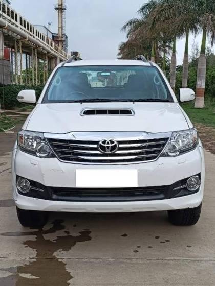 Toyota Fortuner 4x4 AT