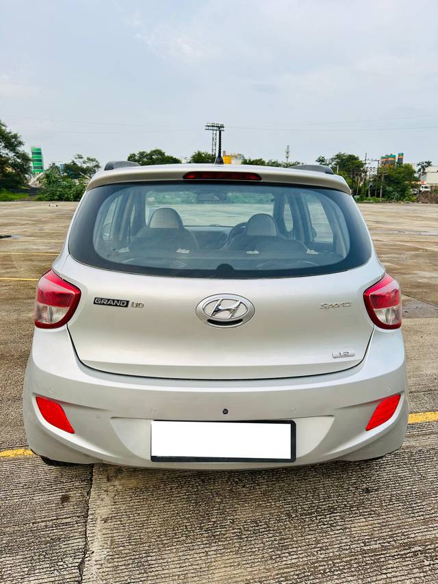 https://images10.gaadi.com/usedcar_image/4067017/original/processed_ec984454009a17207ac278416d801f40.jpg?imwidth=6402