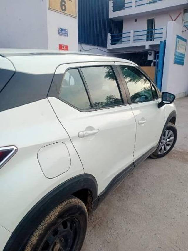 https://images10.gaadi.com/usedcar_image/4067110/original/processed_7779dce9-ef54-4b67-80fc-0b919baba5fd.jpeg?imwidth=6401