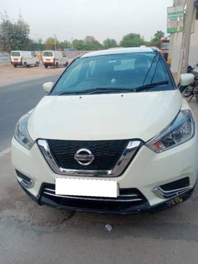 https://images10.gaadi.com/usedcar_image/4067110/original/processed_827223db-a10c-4645-900a-abf0cd260948.jpeg?imwidth=6400