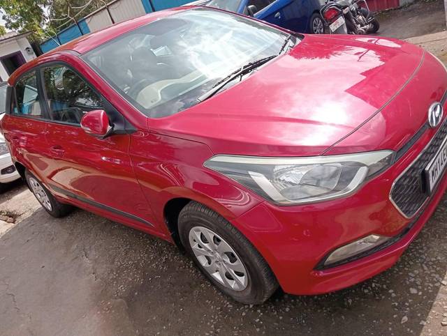 https://images10.gaadi.com/usedcar_image/4067478/original/processed_121738c85867fbe572993141b4d169af.jpg?imwidth=6400