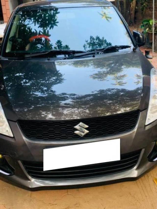 https://images10.gaadi.com/usedcar_image/4067513/original/processed_7027a6c3-1e31-4b8e-a8d4-0fb9c53bf89a.jpg?imwidth=6401