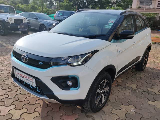 https://images10.gaadi.com/usedcar_image/4067515/original/00699fe07782b7528b3766afc5443c66.jpeg?imwidth=6402