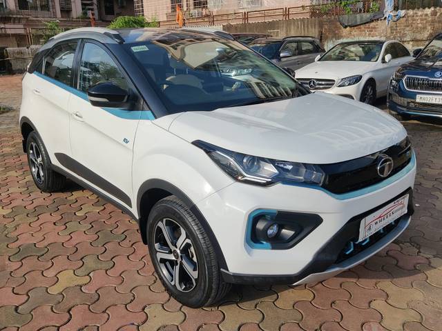 https://images10.gaadi.com/usedcar_image/4067515/original/1ebd9f90b816b4b8009325105ccf0be7.jpeg?imwidth=6401