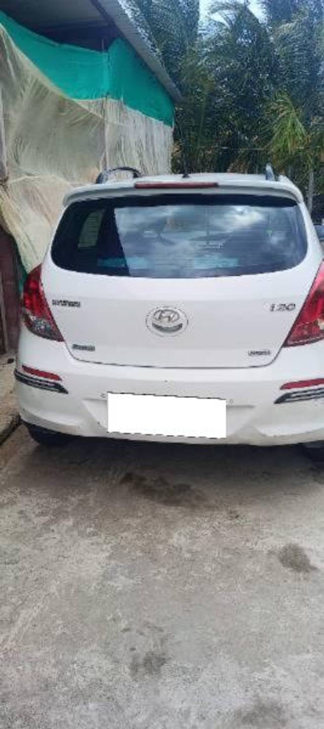 https://images10.gaadi.com/usedcar_image/4067690/original/processed_01f2546d-bfe5-401b-8587-5bcee74d18bc.jpg?imwidth=6401