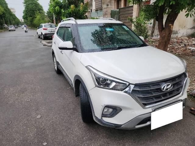 https://images10.gaadi.com/usedcar_image/4067707/original/processed_713c50b6-bd55-4344-b6c7-b5a7565dd7ed.jpg?imwidth=6400