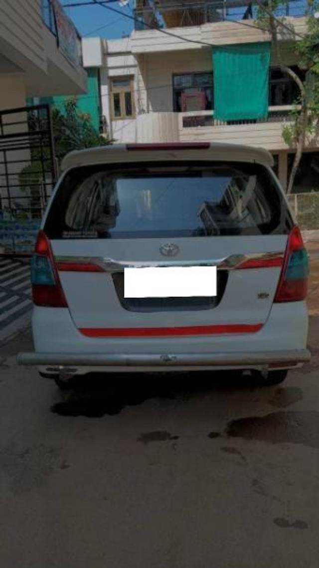 https://images10.gaadi.com/usedcar_image/4068639/original/processed_0b0aa041-5853-4ae7-8028-0939b4b60deb.jpg?imwidth=6401