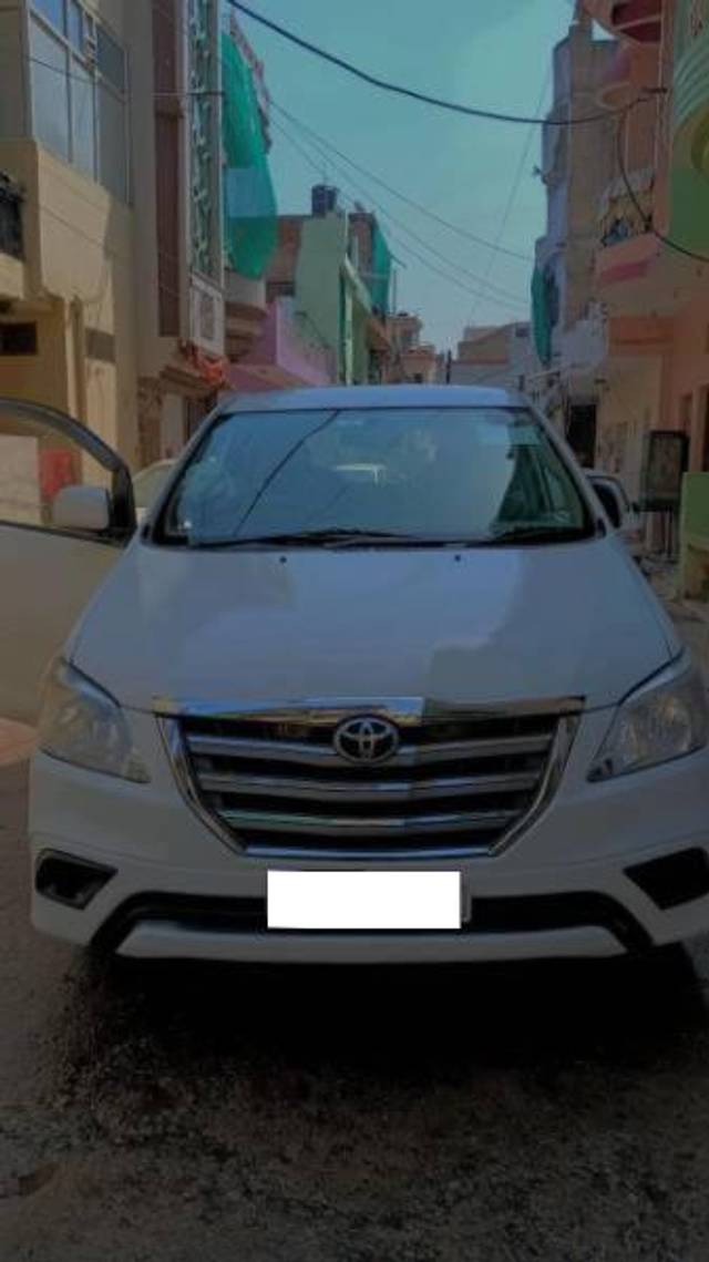 https://images10.gaadi.com/usedcar_image/4068639/original/processed_5acb3fbd-38d6-4cd2-a150-c90f284cfa17.jpg?imwidth=6400