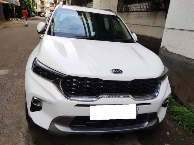 https://images10.gaadi.com/usedcar_image/4069174/original/processed_baa13ebd-7db8-4d8a-be45-719133365ce9.jpg?imwidth=6400