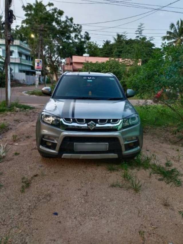 https://images10.gaadi.com/usedcar_image/4069202/original/processed_ccb291f4-b0dd-4d6e-99bb-1ed1850a6a80.jpg?imwidth=6400