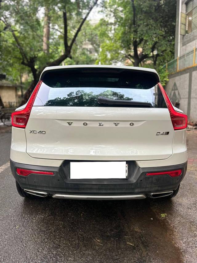 https://images10.gaadi.com/usedcar_image/4069847/original/processed_388503410e70cdf7f97753048cc0df91.jpg?imwidth=6401