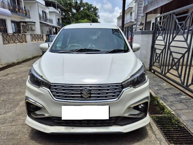 https://images10.gaadi.com/usedcar_image/4069966/original/processed_88422220-6e9e-418c-8243-83eb97929d52.jpg?imwidth=6400