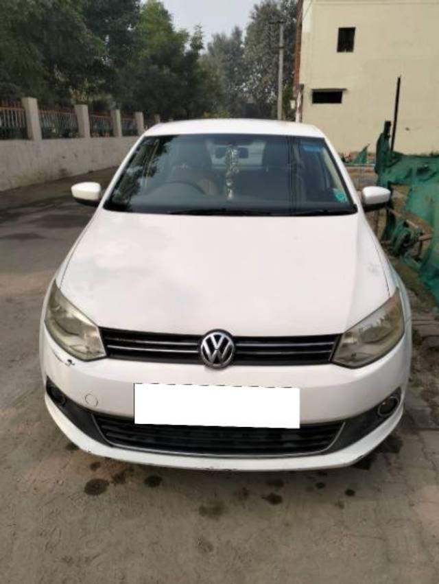 https://images10.gaadi.com/usedcar_image/4070324/original/processed_d21b4464-4f3a-49ba-9c0e-6706ff127dbc.jpg?imwidth=6400