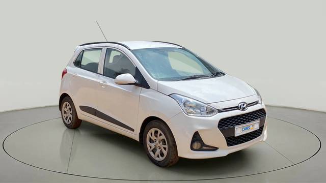 https://images10.gaadi.com/usedcar_image/4071647/original/33fbb2c4e26d69c0e4480437ca1726af.jpg?imwidth=6400