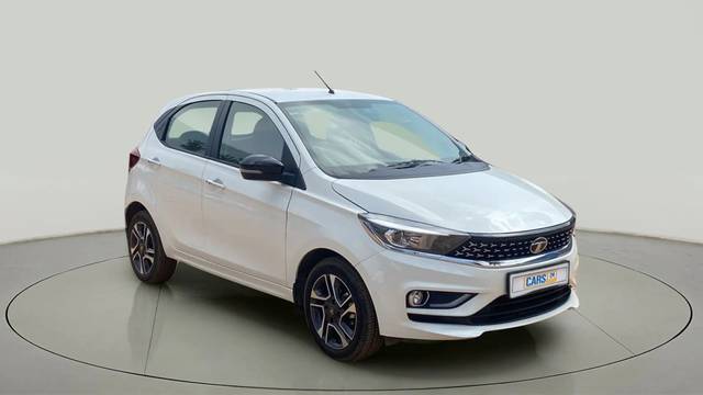 https://images10.gaadi.com/usedcar_image/4071675/original/36c8089f29f515a6bddfe633f2557683.jpg?imwidth=6400