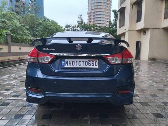 https://images10.gaadi.com/usedcar_image/4071759/original/processed_042e52ee0df92672d882f55132c2c8d6.jpg?imwidth=6401