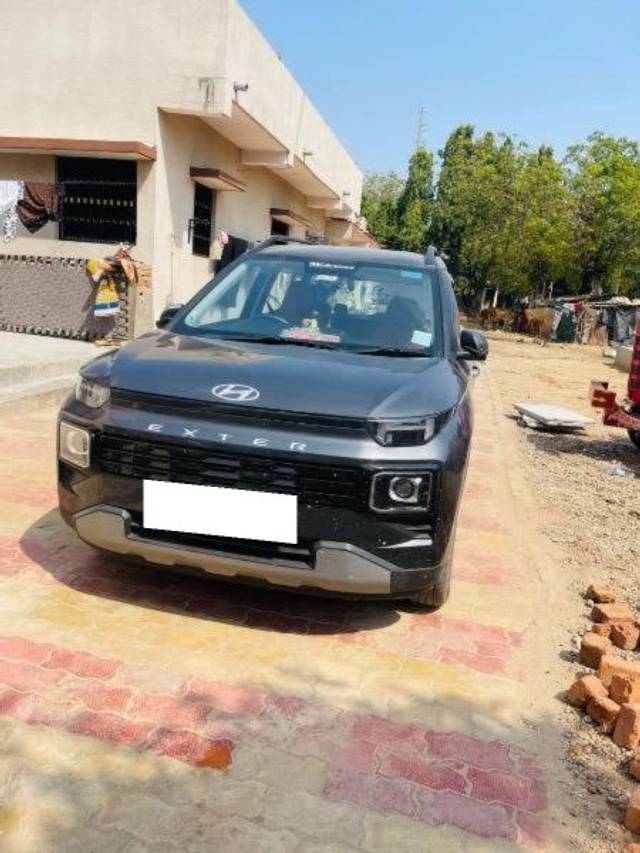 https://images10.gaadi.com/usedcar_image/4071778/original/processed_a710ed74-f9d8-4909-9e96-6c803ceb5d0a.jpg?imwidth=6400