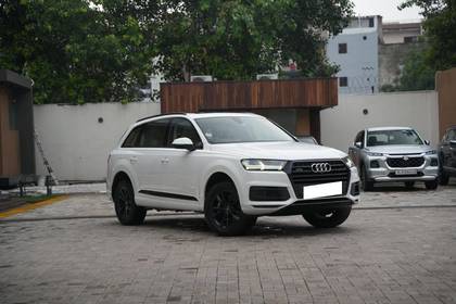 Audi Q7 45 TFSI Premium Plus