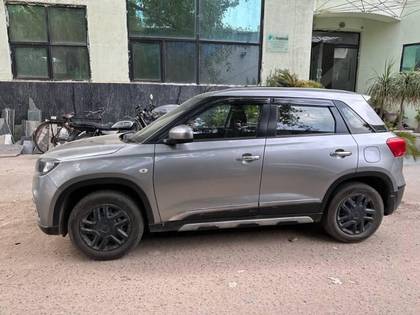 Maruti Vitara Brezza ZDi AMT Maruti Vitara Brezza ZDi AMT