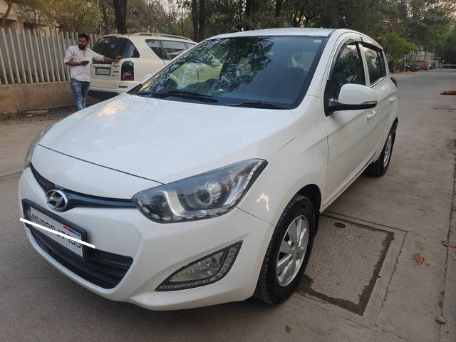 https://images10.gaadi.com/usedcar_image/4072155/original/processed_5f21d4249b4c224c6364da9e48e68660.jpg?imwidth=6401