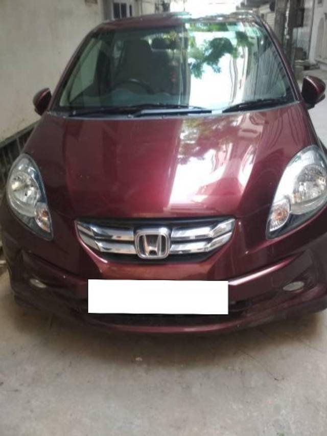 https://images10.gaadi.com/usedcar_image/4072188/original/processed_d1fb704b-caf5-49d5-923c-8476c04f7385.jpg?imwidth=6400