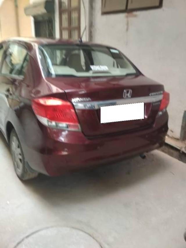 https://images10.gaadi.com/usedcar_image/4072188/original/processed_ee9b6899-84b6-440b-b945-86ef0738370a.jpg?imwidth=6401