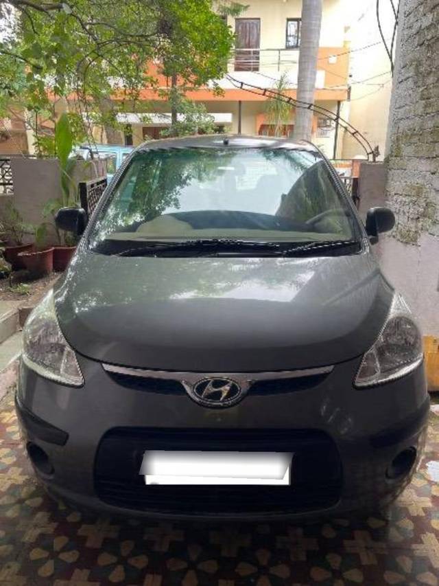 https://images10.gaadi.com/usedcar_image/4072210/original/processed_e6b49b5a-bdc8-46e5-a4bd-1945bd1c07a7.jpg?imwidth=6400