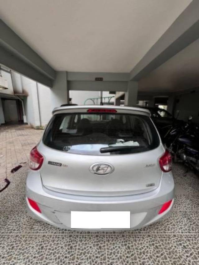 https://images10.gaadi.com/usedcar_image/4072512/original/processed_6489bf92-9261-4c2e-ad98-7d079a2faf09.jpeg?imwidth=6402