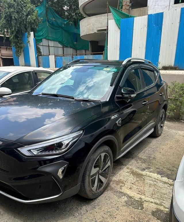 https://images10.gaadi.com/usedcar_image/4072832/original/processed_3ad0b02930e6b9fba0cbc7881f9c4e47.jpg?imwidth=6400