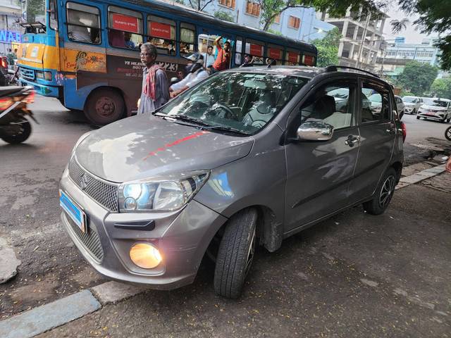 https://images10.gaadi.com/usedcar_image/4072864/original/processed_e417202a8fd411c2a49f3f942b981d71.jpg?imwidth=6402